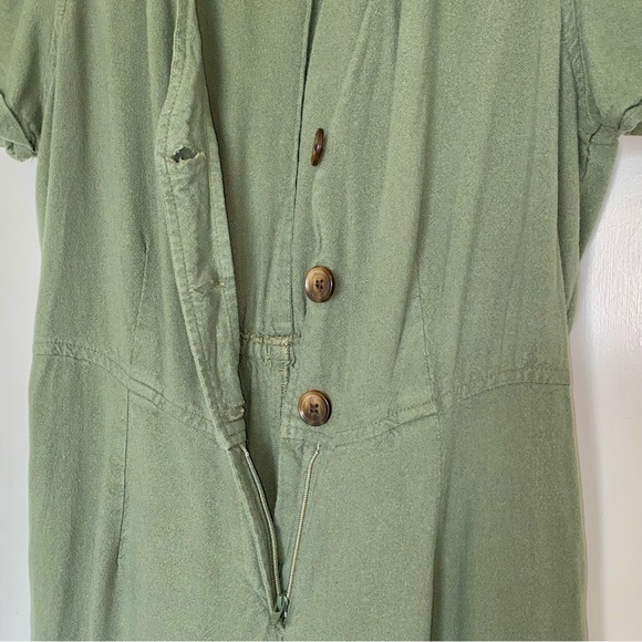Old Navy Women’s Jumpsuit, Linen-Blend, Short Sleeve, Sage Green, SMALL PETITE - Picture 7 of 14